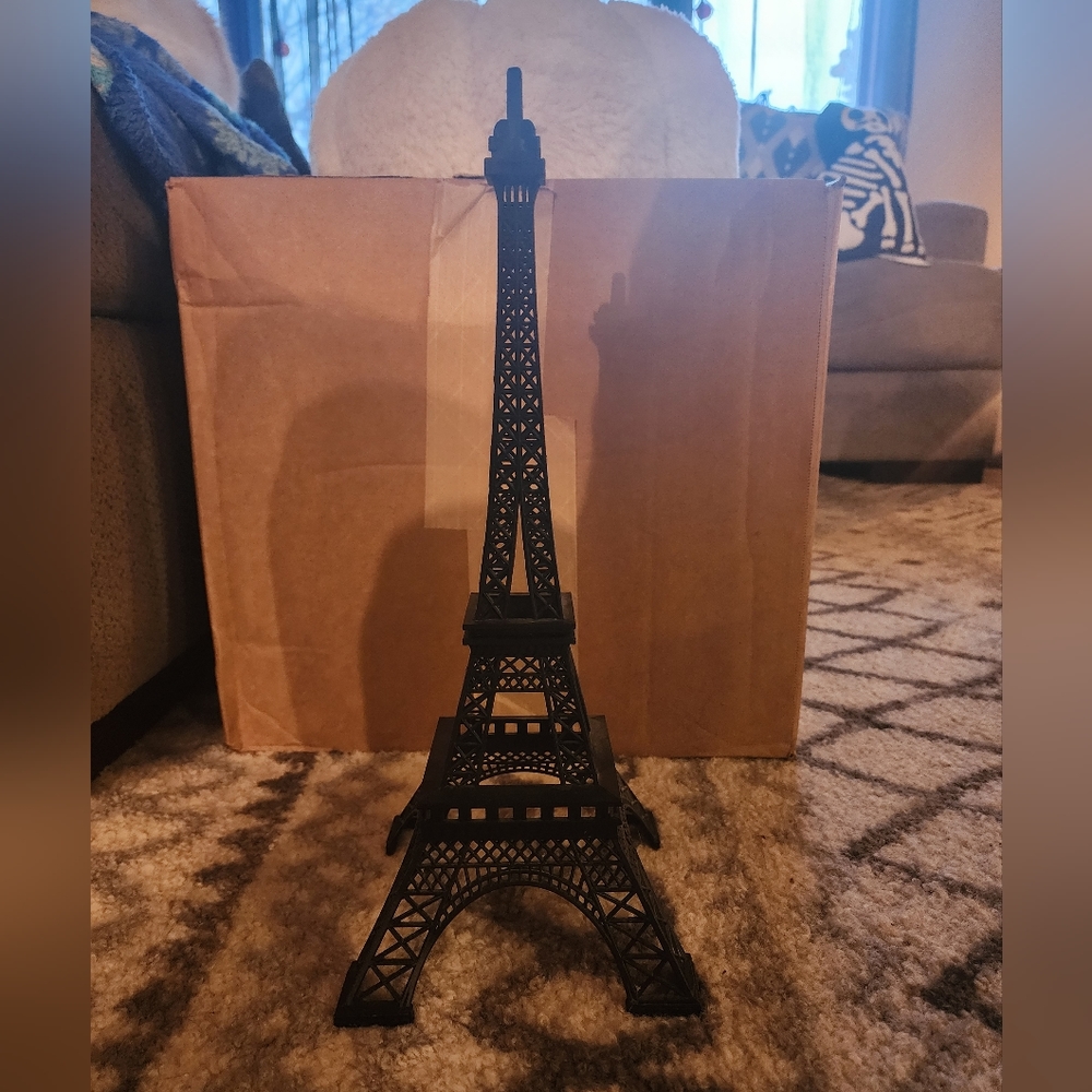 Eiffel Tower Decor